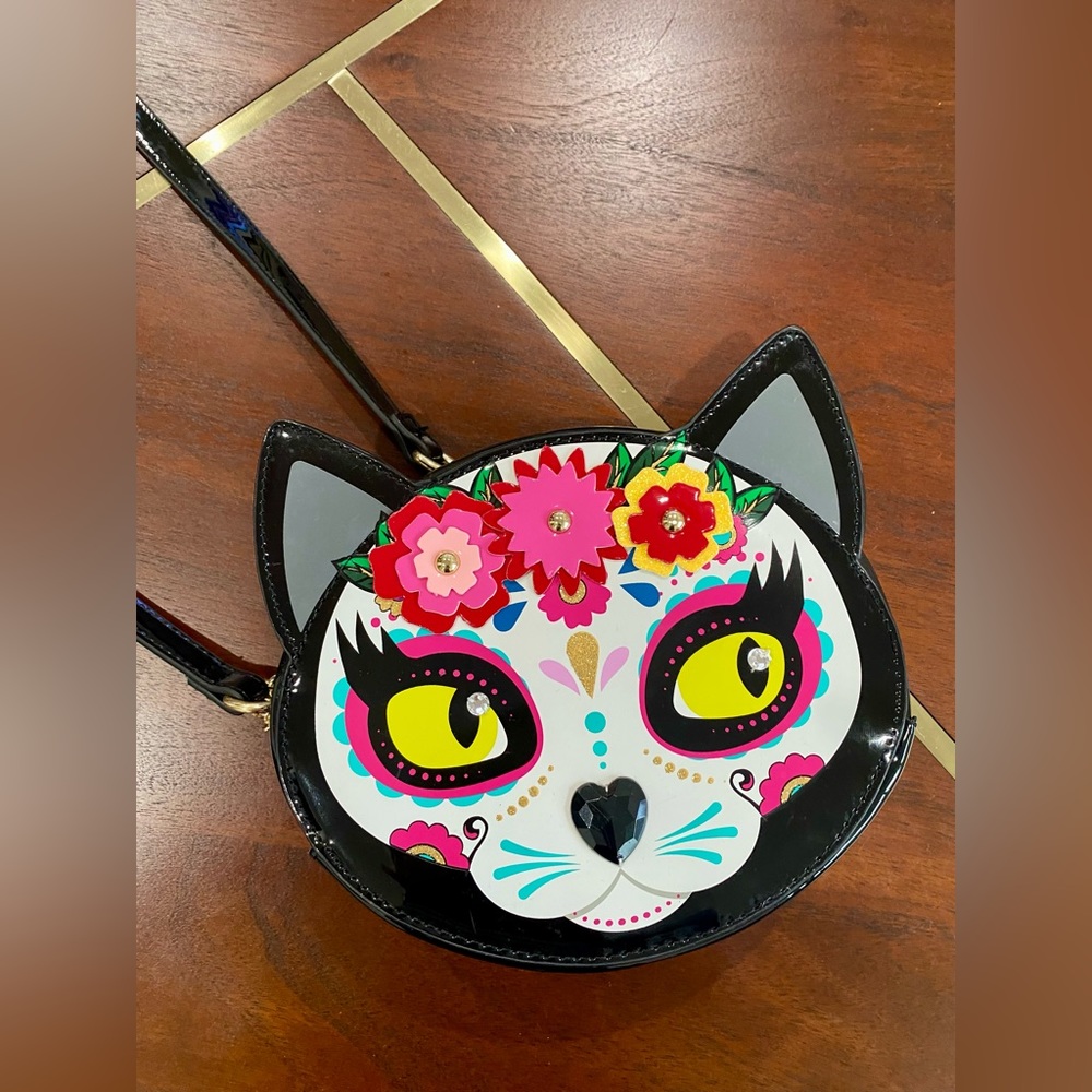 Betsey Johnson Candy Skull Kitty. Cross Body